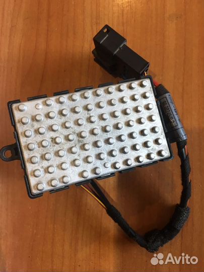 Резистор отопителя Бмв е60 67326948422