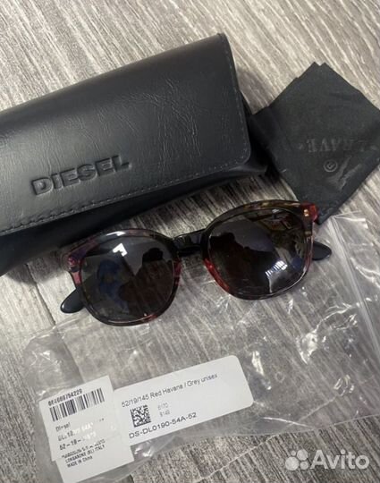 Солнцезащитные очки diesel