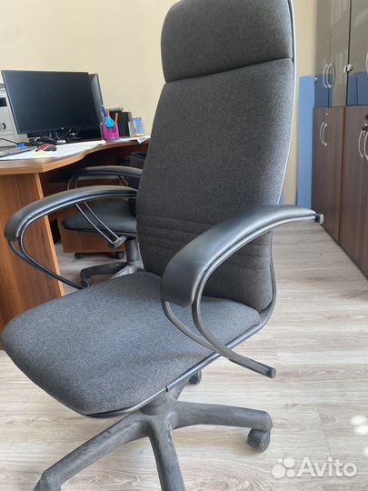 Компьютерное кресло