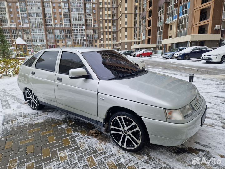 ВАЗ 2112 1.6 МТ, 2005, 200 000 км