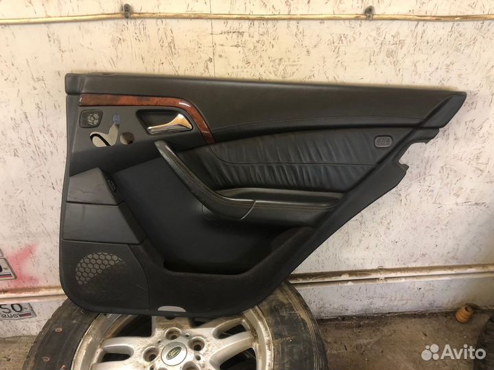 Карта двери задяя правя на Mercedes W220