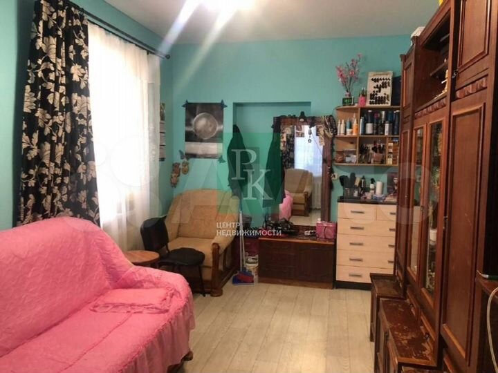 Комната 32,3 м² в 2-к., 1/2 эт.