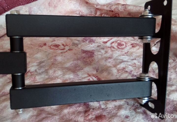 Кронштейн для телевизора на стену