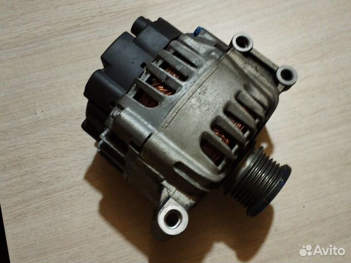 Генератор на peugeot 308 v75765138002