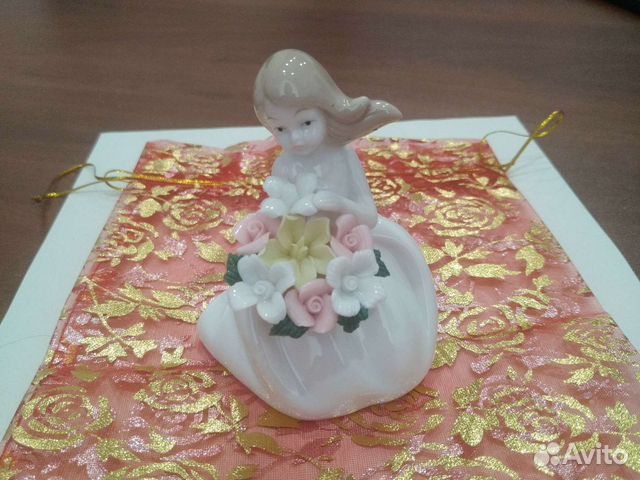 Фарфоровые статуэтки