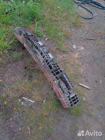 Усилитель переднего бампера Pontiac Grand AM