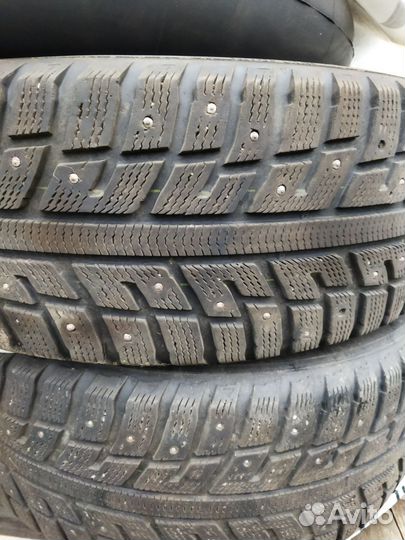 Kumho I'Zen KW22 215/55 R17 98T