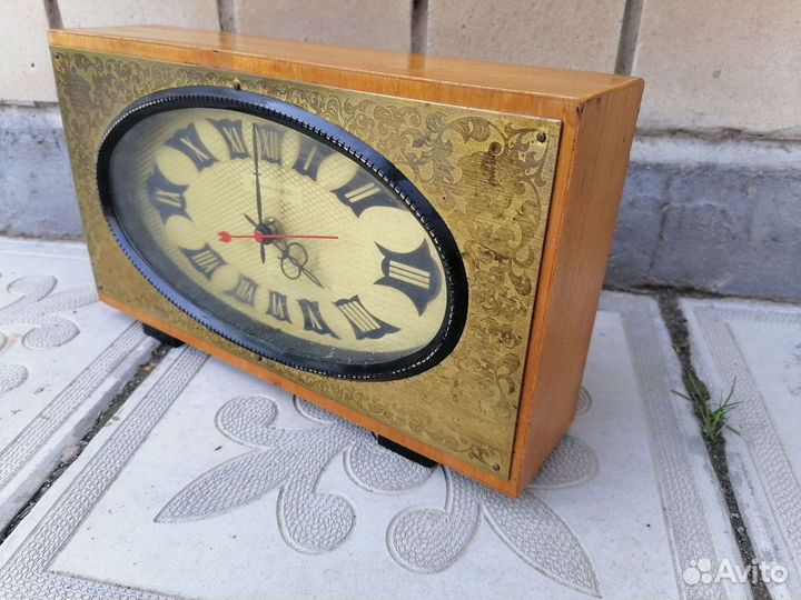 Часы настольные СССР Янтарь
