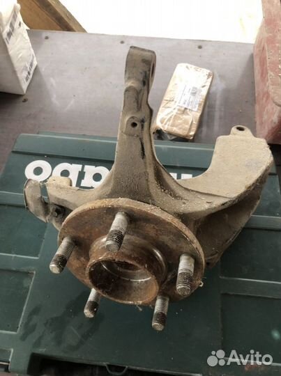 Кулак Форд правый