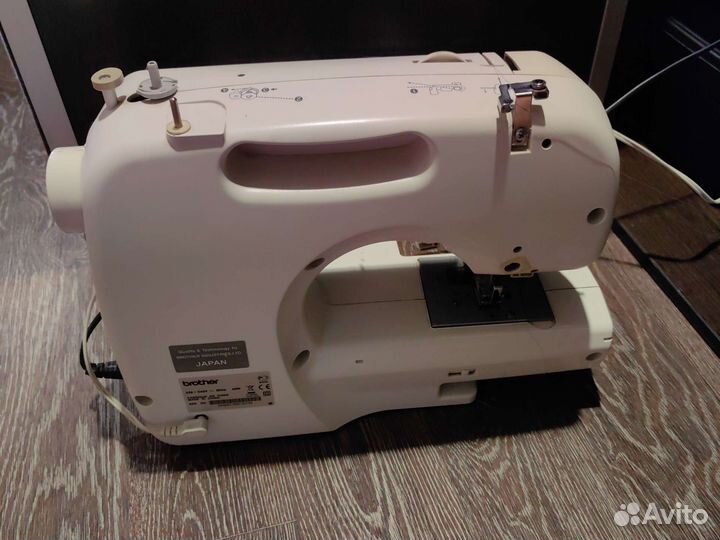 Швейная машина brother