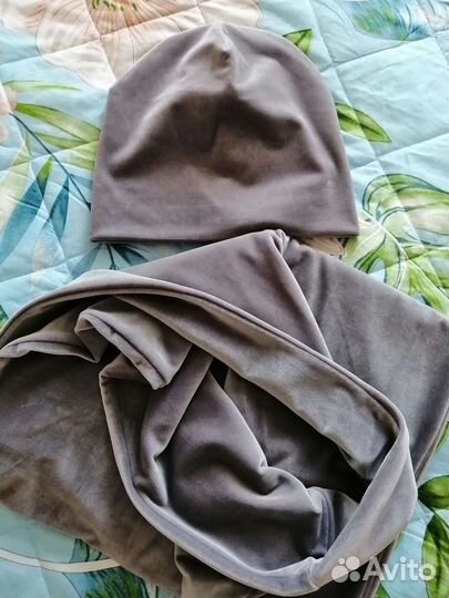 Шапки весна со снудом новые