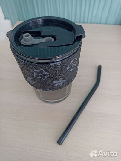 Стакан стеклянный с трубочкой, новый