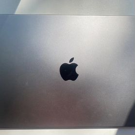 Macbook. pro m3 2023 года на ремонт