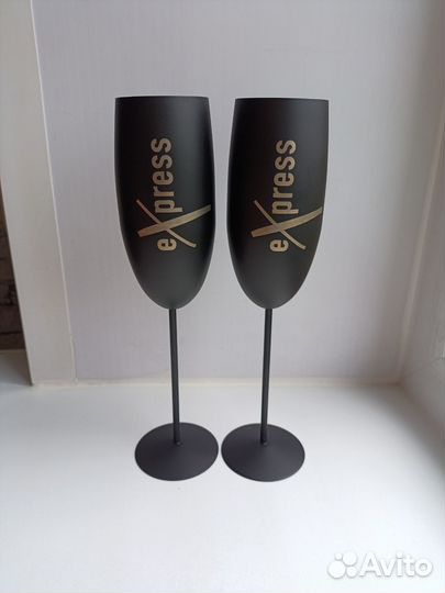Новые бокалы для шампанского метал черные 2 шт