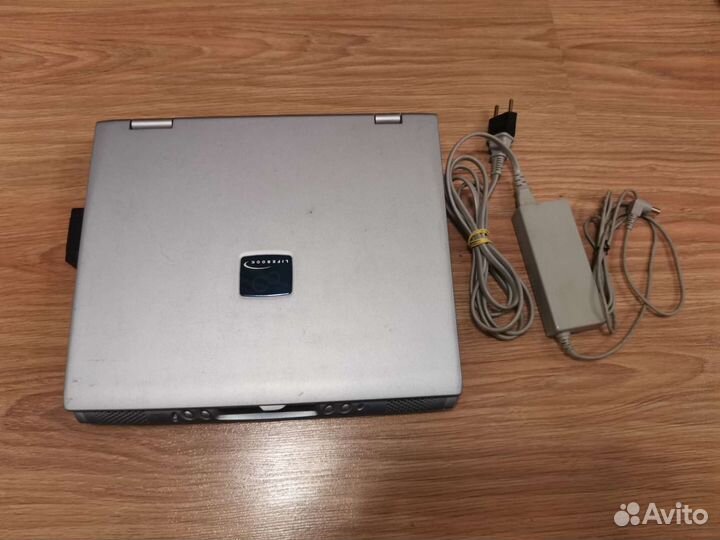 Fujitsu LifeBook C7631. Ноутбук 15