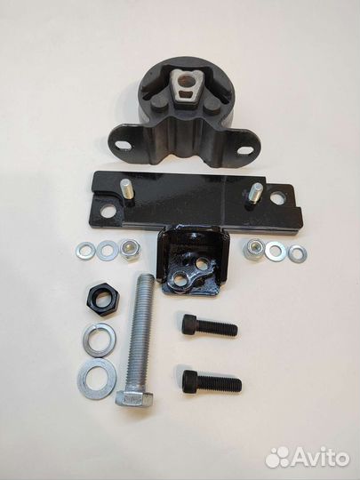 Усиленная правая опора двигателя Лада Веста