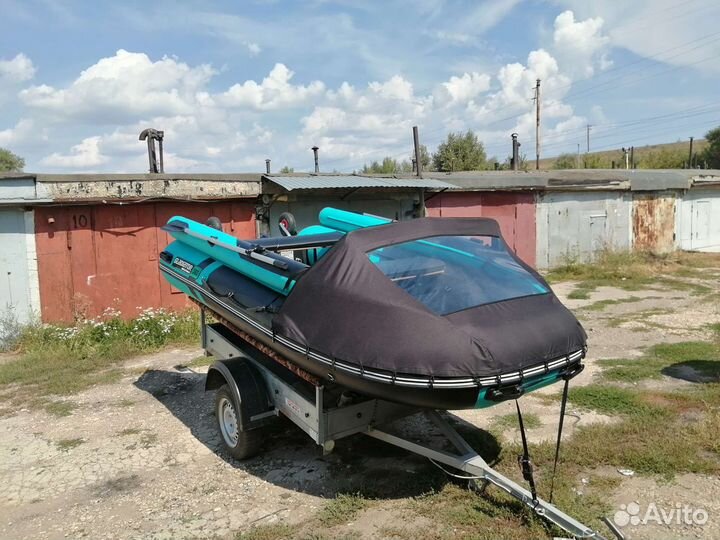 Продам пвх лодку гладиатор Е380Х