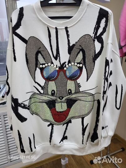 Свитшот со стразами