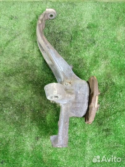 Кулак поворотный передний правый Audi Q7 4L BAR