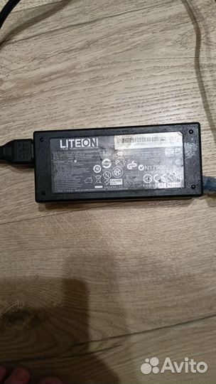 Блок питания для ноутбуков 19v 4.7a