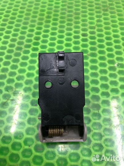 Ручка открывания капота Kia Cerato седан G4ED 2006