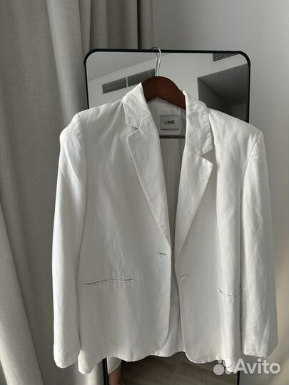 Льняной белый пиджак Lime