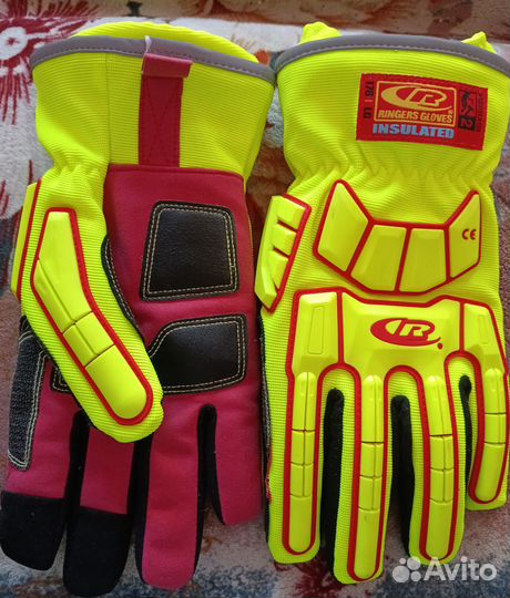 Противоударные перчатки