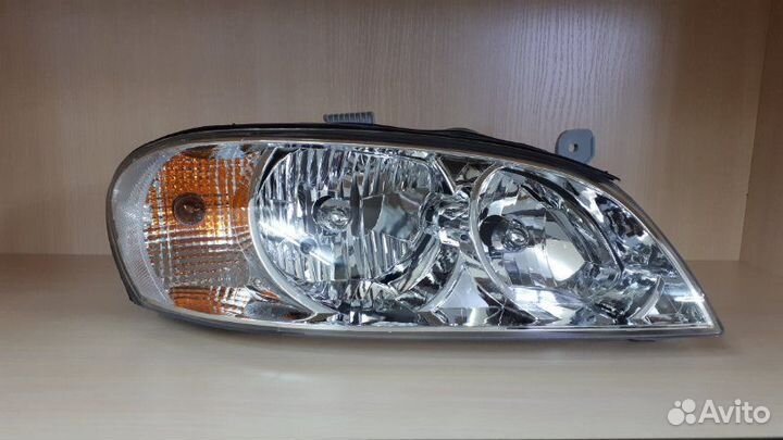 Фара передняя правая Kia Spectra SD