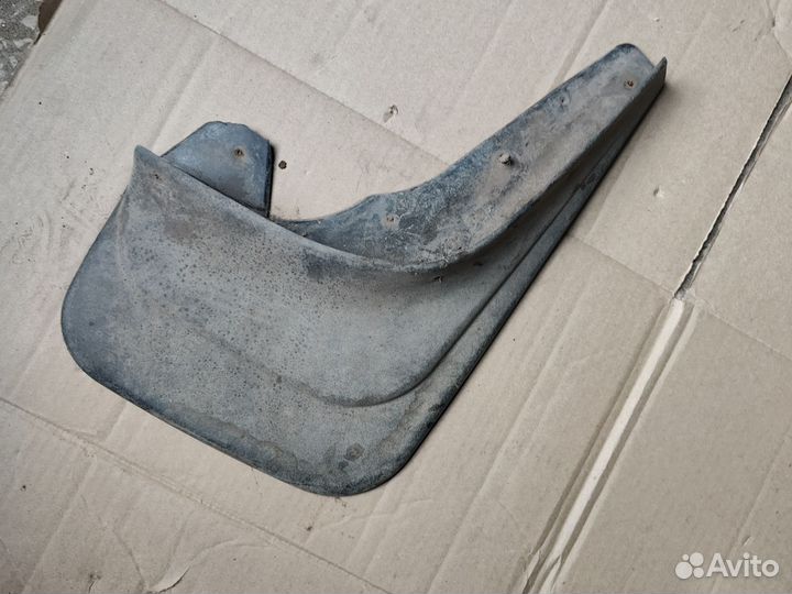 Брызговик Laguna 2