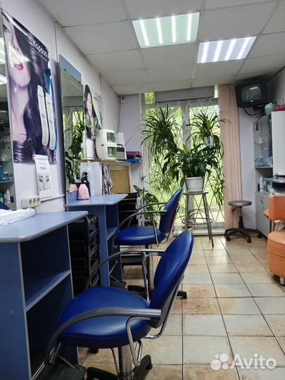 Сдам в аренду парикмахерское кресло