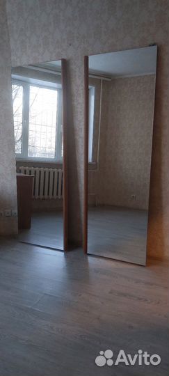 Зеркало от шкафа купе(осталось одно)