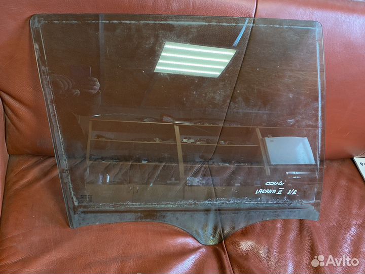 Renault laguna 2 заднее правое стекло двери combi