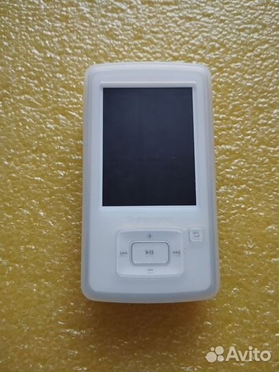 Плеер Transcend MP870