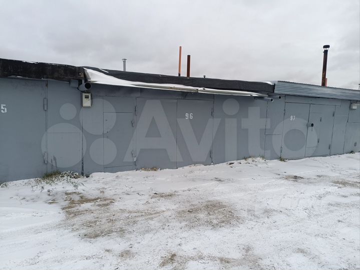 Гараж, > 30 м²