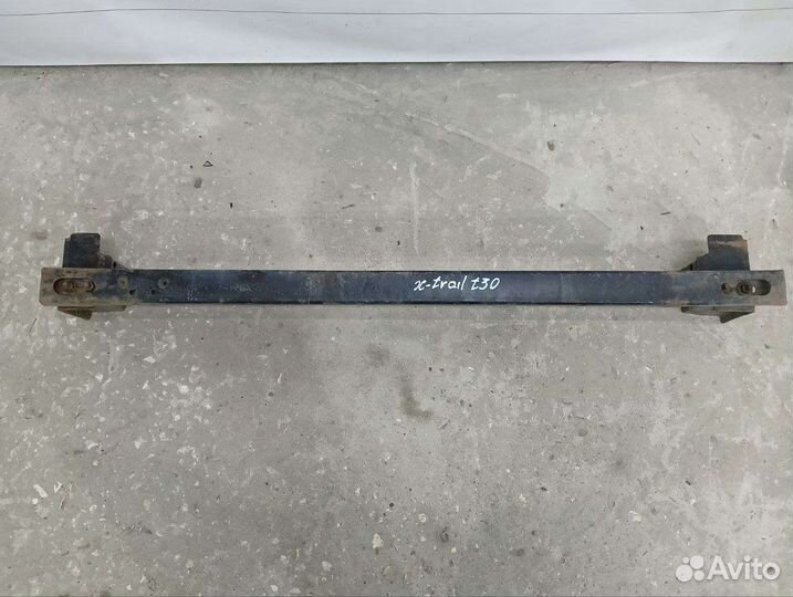 Усилитель переднего бампера Nissan X-trail T30