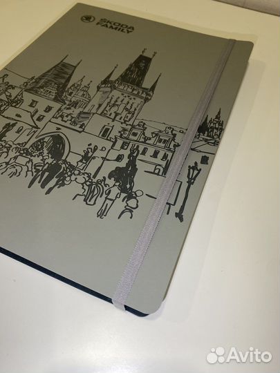 Ежедневник недатированный Skoda family