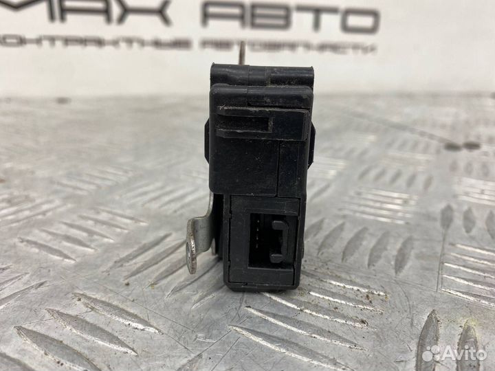 Б/У Сервопривод заслонки печки (моторчик