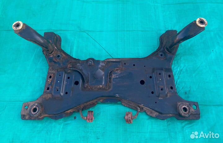 Подрамник передний Ford Focus 2