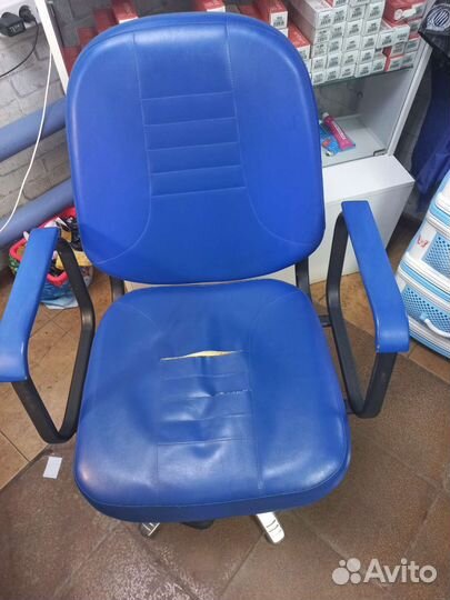 Парикмахерское кресло бу