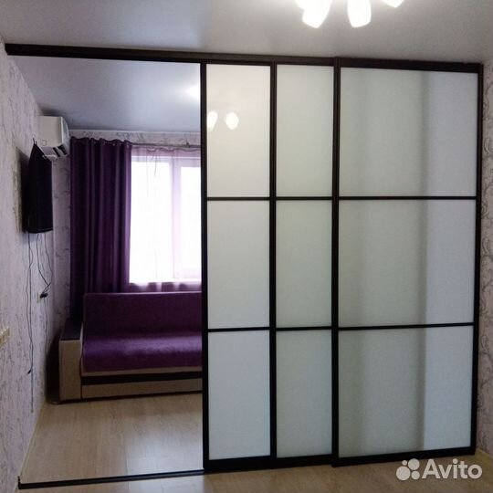 Межкомнатная перегородка с раздвижными дверями