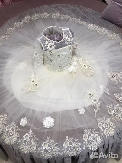 Шикарное белое платье для девочки