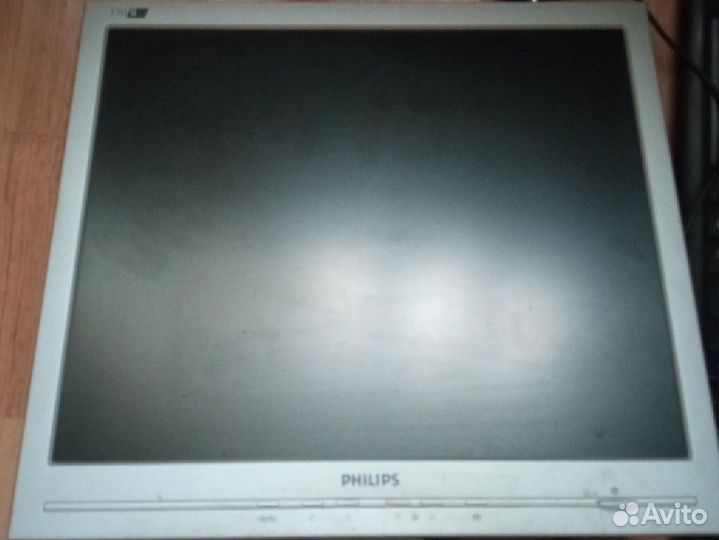 Монитор Philips