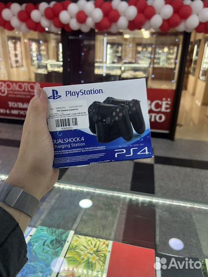 Зарядная станция PlayStation 4