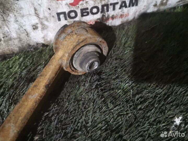 Рычаг подвески верхний передний правый Lexus Gs300