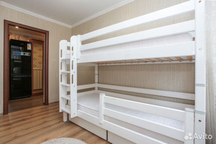 Двухъярусная кровать