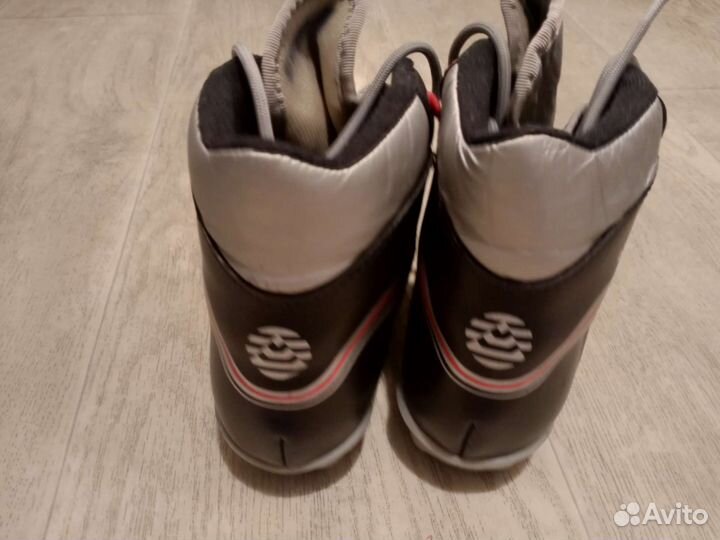 Ботинки для лыж Solomon и Fisher