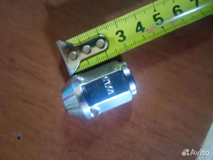 Колесные гайки