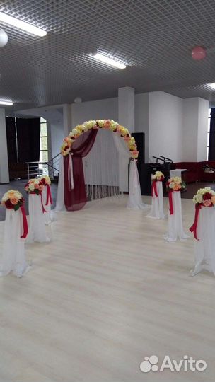 Стойка кованная для цветов