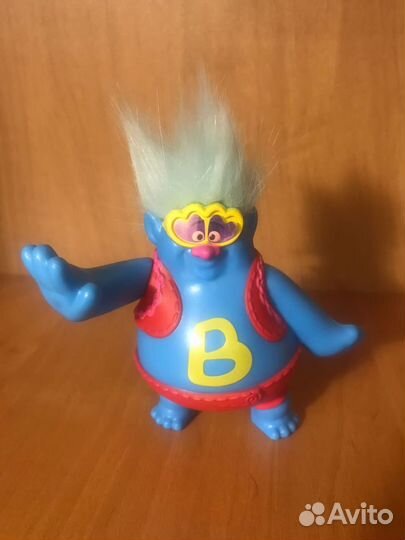 Коллекционные игрушки McDonald's Тролли