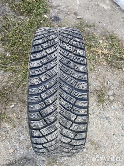 Michelin X-Ice North 4 205/60 R16